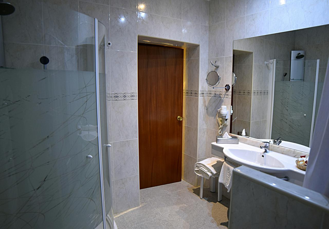 Hotel Mercedes Аранхес Екстериор снимка